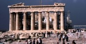 Гърците бойкотират забраната за пушене в заведения